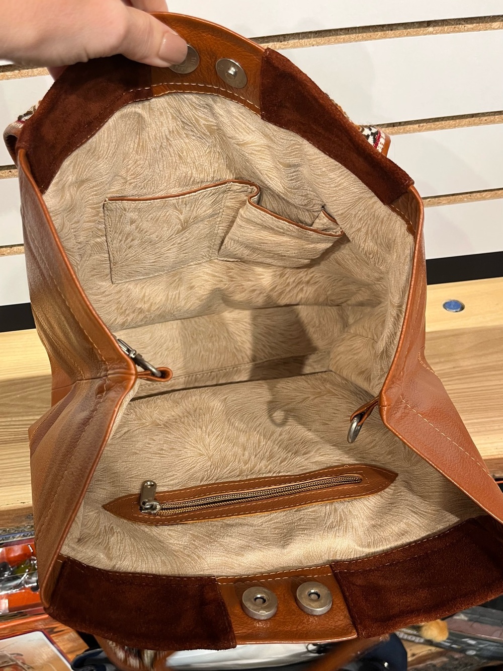 Faux leather bag with SW style accents - Picture 8 of 12